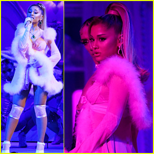 Ariana Grande 在 2020 年格莱美颁奖典礼上为她的热门歌曲混合泳,穿着内衣变得闷热 - 观看!