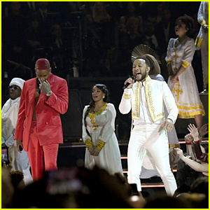 Meek Mill, DJ Khaled, Roddy Ricch, YG ve Kirk Franklin, Grammy 2020'de Nipsey Hussle'ı Anma Sahnesi Gerçekleştirdi | 2020 Grammy, DJ Khaled, Grammy, John Legend, Kirk Franklin, meek mill, Roddy Ricch, YG