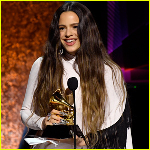 Η Rosalia κερδίζει το καλύτερο άλμπουμ Latin Rock, Urban ή Alternative στο Grammy 2020 Pre-Show!
