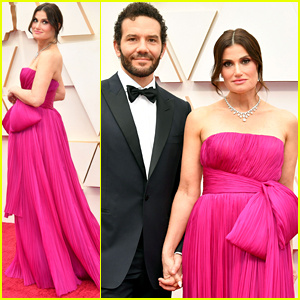 Idina Menzel, Oscars 2020에 도착하고 John Travolta는 오늘 밤 그녀의 공연을 소개하지 않습니다! | 2020년 오스카상, 아론 로어, 이디나 멘젤, 오스카상