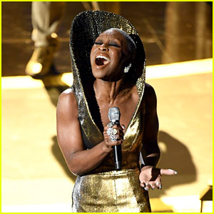 Cynthia Erivo rozwala nas'Stand Up' Performance at Oscars 2020 (Video)