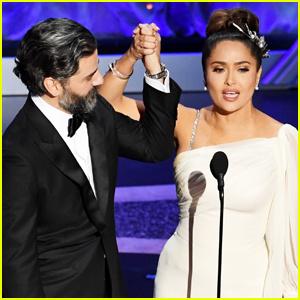 Salma Hayek võidab 2020. aasta Oscarite jagamisel esimest korda 'Oscari'! | 2020. aasta Oscarid, Oscar Isaac, Oscarid, Salma Hayek Pinault