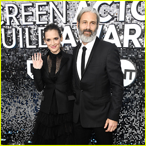 Winona Ryder e namorado Scott Mackinlay Hahn se casam no SAG Awards 2020