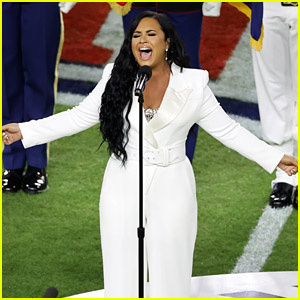 Demi Lovato slår ihjel med sin nationalsang ved Super Bowl 2020 – Se video! | 2020 Super Bowl, Demi Lovato