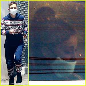 Ariana Grande Berkendara dengan BFF Aaron Simon Gross | Aaron Simon Gross, Ariana Grande