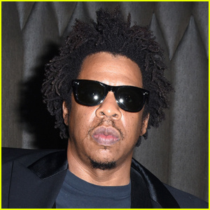 Jay-Z gửi máy bay phản lực riêng đến luật sư của Ahmaud Arbery để ra tòa | Ahmaud Arbery, Black Lives Matter, Jay Z