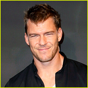  Alan Ritchson إلى Star in'Jack Reacher' TV Series as Title Role!
