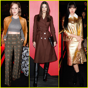 Rachel Brosnahan, Emily Ratajkowski & Lisa dari Blackpink Sit Front Row di Prada Show! | Alba Rohrwacher, Blackpink, Danny Boyle, Derek Blasberg, Emily Ratajkowski, Gemma Arterton, Lisa, Rachel Brosnahan, Saweetie, Sydney Sweeney