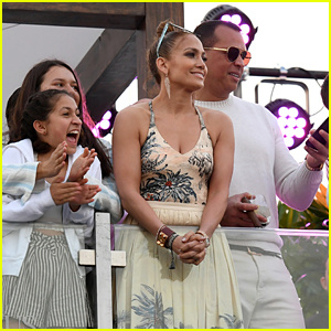 Jennifer Lopez ve Alex Rodriguez Çocuklarını Pegasus Dünya Kupası Şampiyonasına Getiriyor! | Alex Rodriguez, Ella Rodriguez, Jennifer Lopez, Natasha Rodriguez, Nelly, Vin Diesel
