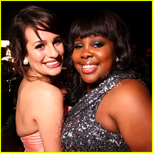Amber Riley își sorbește ceaiul în mijlocul acuzațiilor Lea Michele