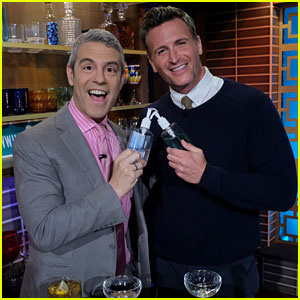  Άντι Κοέν's Ex-Boyfriend John Hill Roasts Him While He's in the Audience!