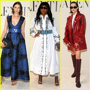 Caitriona Balfe ดูเป็นสีน้ำเงินที่งาน Paris Fashion Week ของ Valentino กับ Angela Bassett และ Zoey Deutch | Angela Bassett, Caitriona Balfe, ไอริส ลอว์, Janelle Monae, Lachlan Watson, Maggie Rogers, Naomi Ackie, Tomi Adeyemi, Yoyo Cao, Zoey Deutch