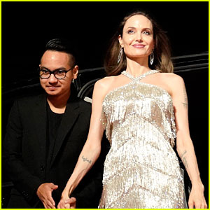  Angelina Jolie's Son Maddox Returns Home from South Korea After Classes Canceled