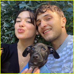 Dua Lipa i el nuvi Anwar Hadid adopten un cadell junts! | Anwar Hadid, mascotes de celebritats, Dua Lipa