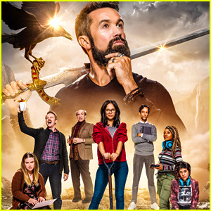 Apple TV+ uusiutuu'Mythic Quest: Raven's Banquet' for Season 2 Ahead of Series Premiere!