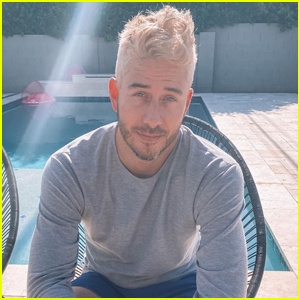 Arie Luyendyk Jr. debutează cu părul blond platină în timp ce se află în carantină! | Arie Luyendyk Jr., Lauren Burnham, The Bachelor