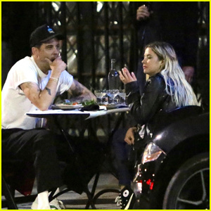 Ashley Benson & G-Eazy Berkencan Makan Malam Romantis di Luar