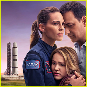 Netflix Meluncurkan Trailer untuk ‘Away,’ Serial Luar Angkasa Baru Hilary Swank! | Away, Hilary Swank, Josh Charles, Netflix, Talitha Bateman, Televisi, Trailer
