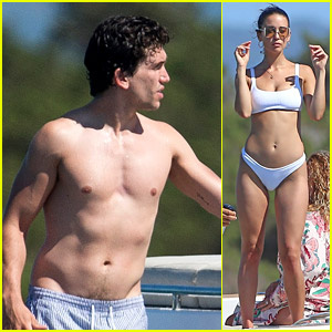 Para Soygunu's Jaime Lorente & Maria Pedraza Show Off Their Hot Bodies in Spain!
