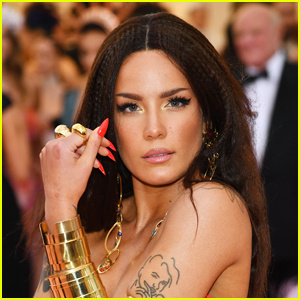 Halsey ประกาศเปิดตัวคอลเลกชันบทกวีชุดแรกของเธอ'I Would Leave Me If I Could'
