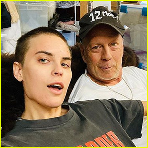 Tallulah Willis pozează într-o cămașă „Die Hard” cu tatăl ei Bruce Willis! | Bruce Willis, Tallulah Willis