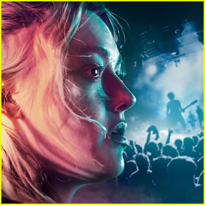  Dakota Fanning Stars in'Viena & The Fantomes' - Watch the Trailer!