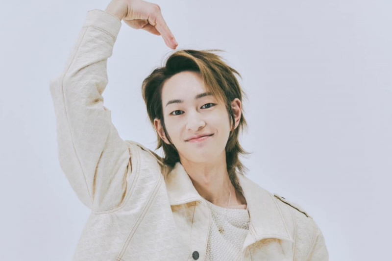 Onew SHINee Yakinkan Peminat Dengan Mesej Manis Selepas Mengumumkan Hiatus Sementara