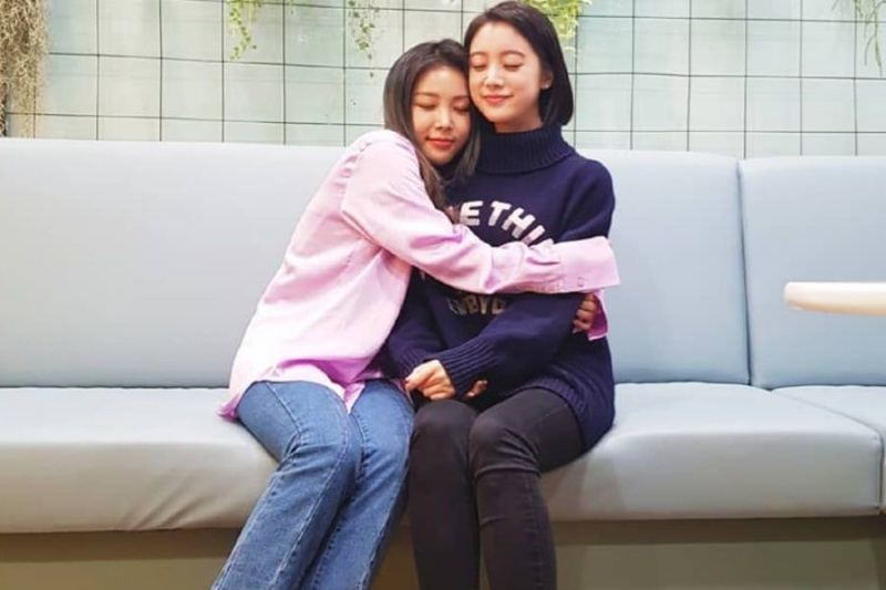 Бывшие участницы Wonder Girls Юбин и Хелим встречаются во время мини-воссоединения