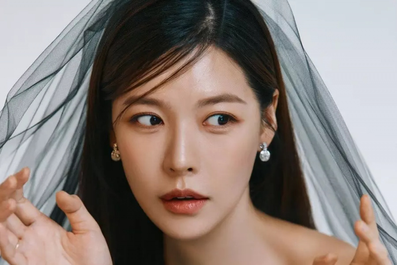 Alice, ancienne membre de Hello Venus, annonce ses projets de mariage avec de belles photos