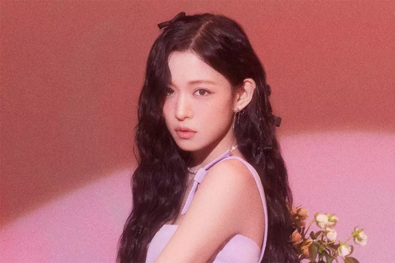 Lee Chaeyoung عضوة fromis_9 ستجلس في مهرجان Music Bank العالمي الليلة بسبب صحتها