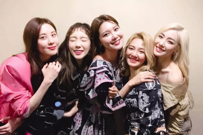 A mini reunião do Girls' Generation está dando aos fãs todas as emoções
