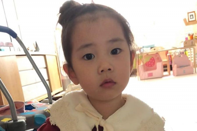 Ki Tae Young informuje fanoušky o tom, jak velký Rohee se dostal do sladkého videa