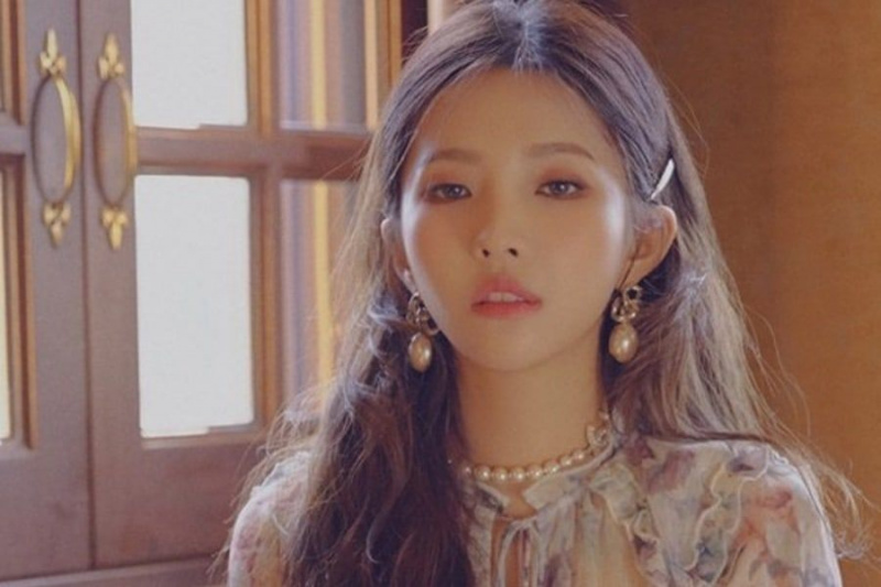 (G)I-DLE's Soyeon And Cube Entertainment Issues apology for her past use of Pirated Programs