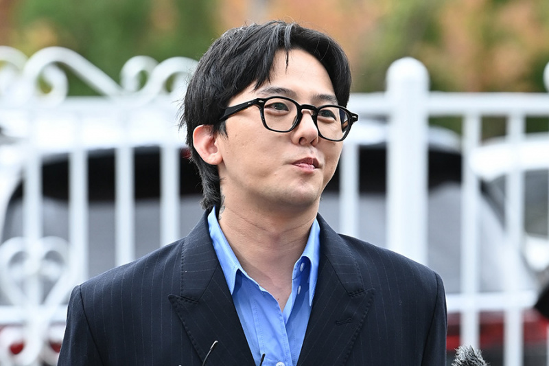Les échantillons d'ongles de G-Dragon reviennent négatifs et annonce de fortes poursuites judiciaires contre les publications malveillantes