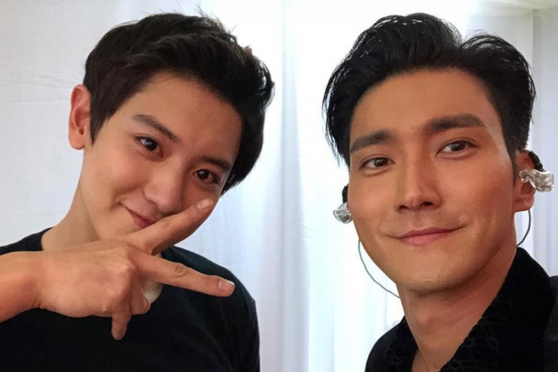 Choi Siwon von Super Junior zeigt Unterstützung für EXOs Chanyeol und „Memories Of The Alhambra“