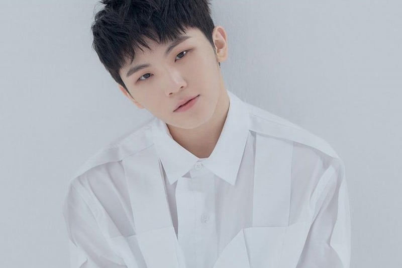 Woozi discute la produzione delle canzoni di SEVENTEEN e se ha piani per una carriera da solista