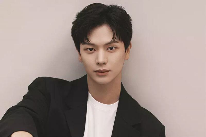 Yook Sungjae de BTOB signa amb una nova agència