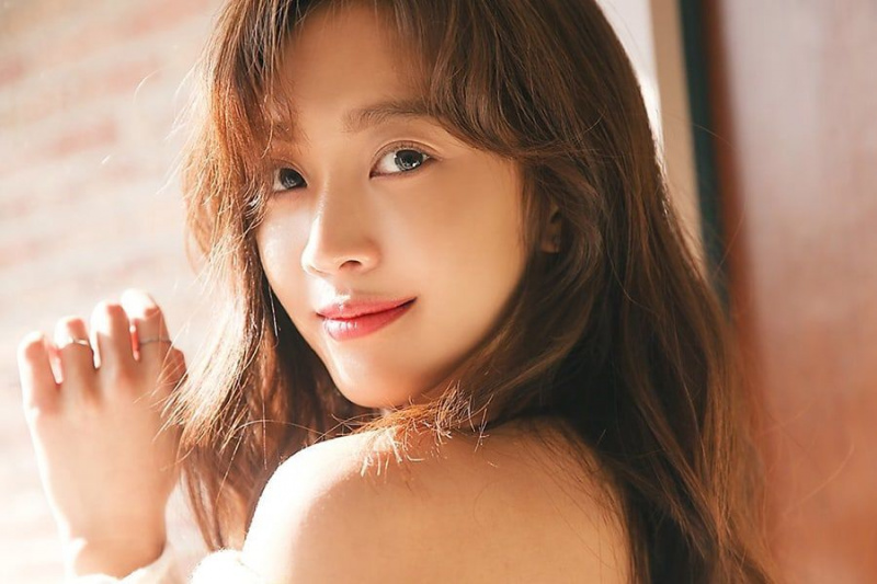 Nag-renew ng Kontrata si Jo Bo Ah Sa SidusHQ