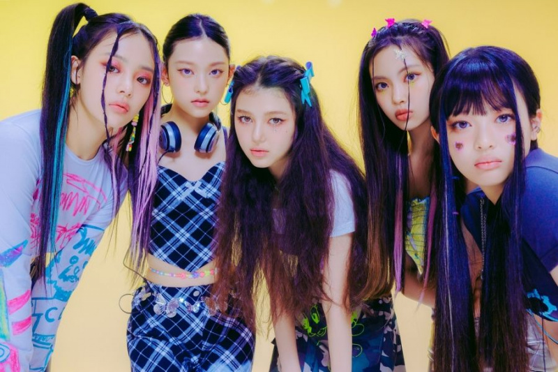 NewJeans Ungkap Nama Klub Penggemar Resmi dan Lightstick