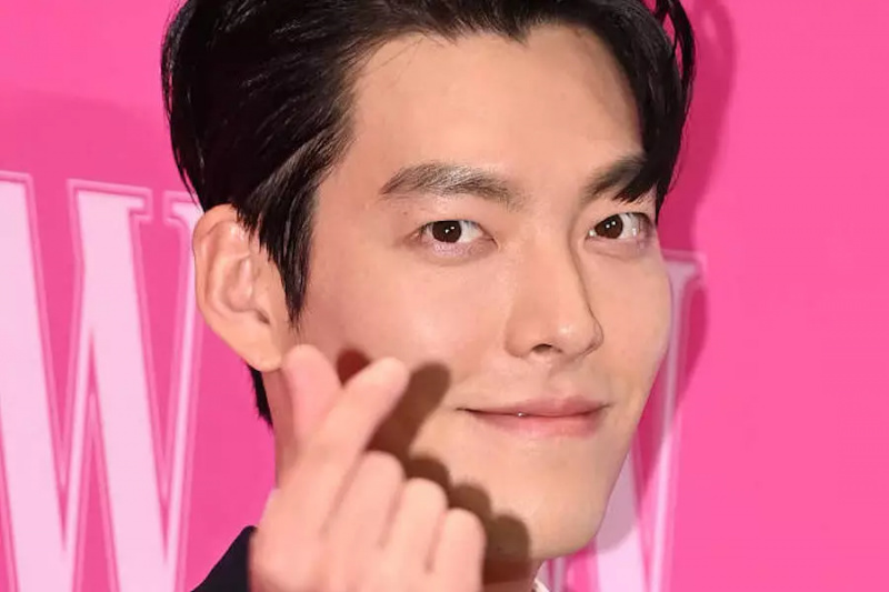 Kim Woo Bin tiếp tục làm việc thiện trong năm mới với sự quyên góp hào phóng