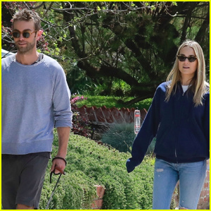 Chace Crawford & Ex-Freundin Rebecca Rittenhouse treffen sich zum Nachmittagsspaziergang | Chace Crawford, Rebecca Rittenhouse