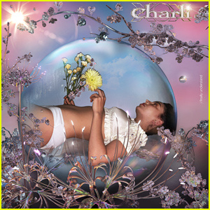 Charli XCX izdala album »I Finally Understand« z albuma Quarantine – poslušajte in preberite besedilo | Charli XCX, Glasba