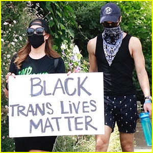 Darren Criss și soția Mia poartă „Black Trans Lives Matter” în timp ce se îndreaptă către un protest | Darren Criss, Mia Criss, Mia Swier