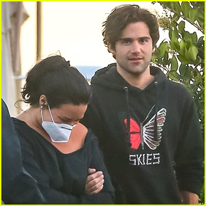 Demi Lovato et son petit ami Max Ehrich ont un rendez-vous à Malibu | Demi Lovato, Max Ehrich
