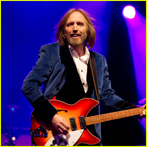 ปัญหาครอบครัวของ Tom Petty ยุติและต่อต้านทรัมป์สำหรับการใช้ 'I Won't Back Down' ที่ Tulsa Rally | โดนัลด์ ทรัมป์, ทอม เพ็ตตี้