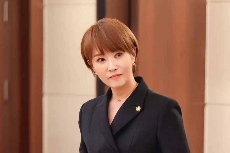 Kim Sun Ah este un avocat vedetă cu o agendă ascunsă în „Regina măștilor”