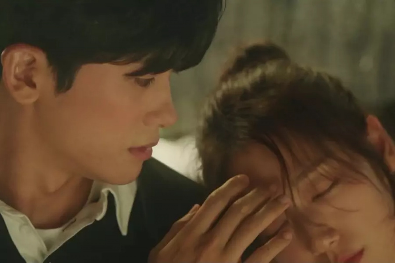 Bekijk: Park Hyung Sik en Park Shin Hye zijn terughoudende rivalen die minnaars zijn geworden in de teaser 'Doctor Slump'