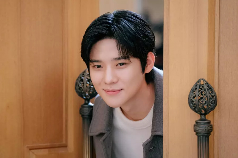 Moon zong min-gerechten op nieuwe Rom-Com ‘Wedding Impossible’, met in de hoofdrol in ‘The Queen’s Umbrella’, en meer
