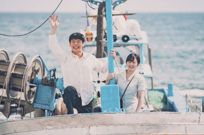 Kang Ha Neul و Jung Ji لذا انطلق في جولة بالقارب مع عواقب كبيرة في 'Curtain Call'
