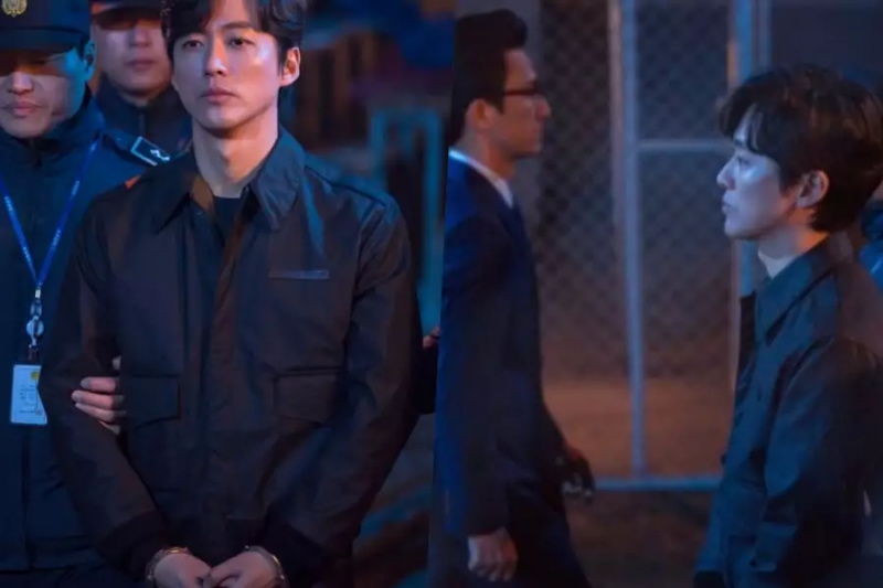 Namgoong Min viene inaspettatamente ammanettato e detenuto nel 'dottore prigioniero'